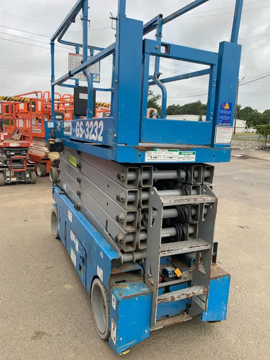 2017 Genie GS-3232 Scissor Lift