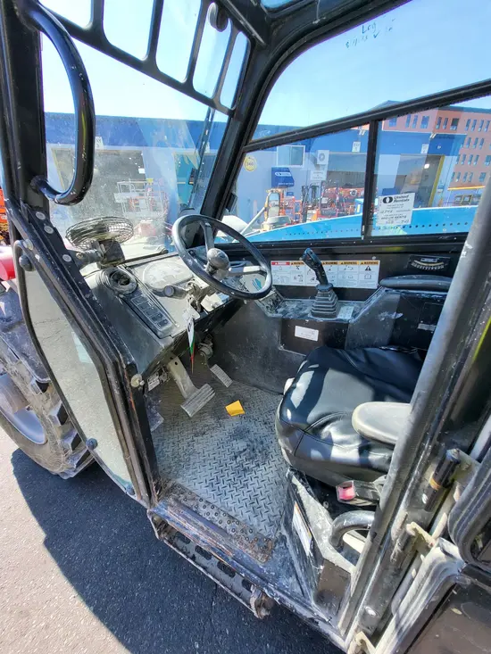 2015 Genie GTH-844D Forklift