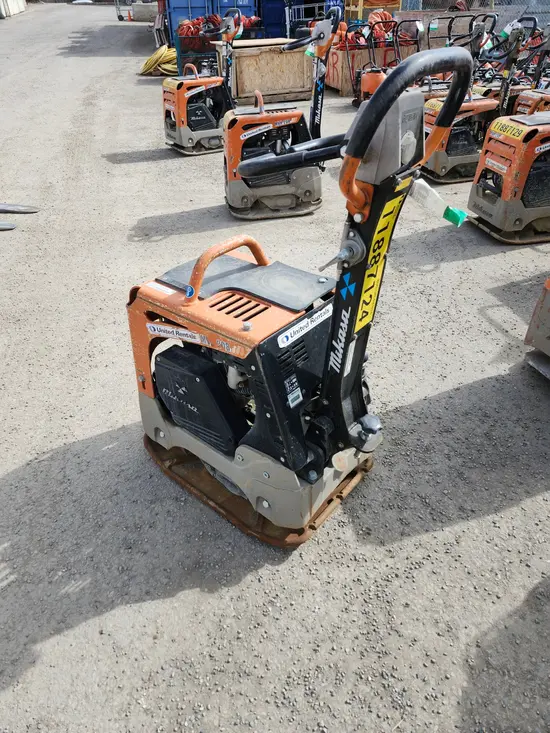 2024 Multiquip MVH208GH Vibratory Plate Compactor