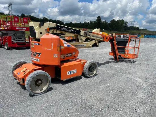 2014 JLG E450AJ Articulating Boom Lift