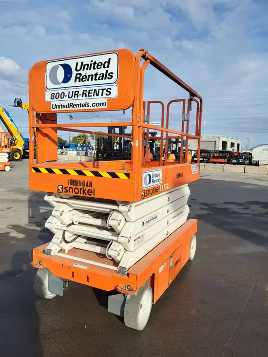 2017 Snorkel S4732E Scissor Lift
