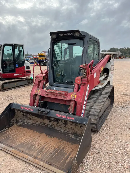 2018 Takeuchi TL12R2-CR Track Loader
