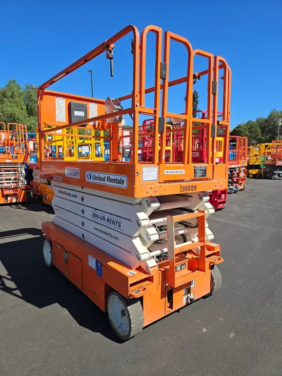 2018 Snorkel S4732E Scissor Lift
