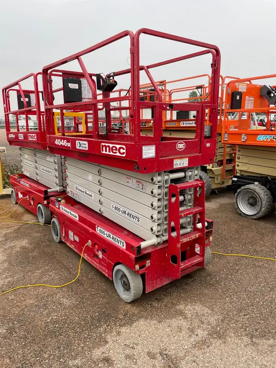 2017 MEC 4046SE Scissor Lift