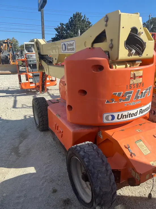 2012 JLG E450AJ Articulating Boom Lift