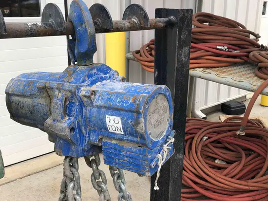 2012 JD NEUHAUS PROFI 10T Hoist