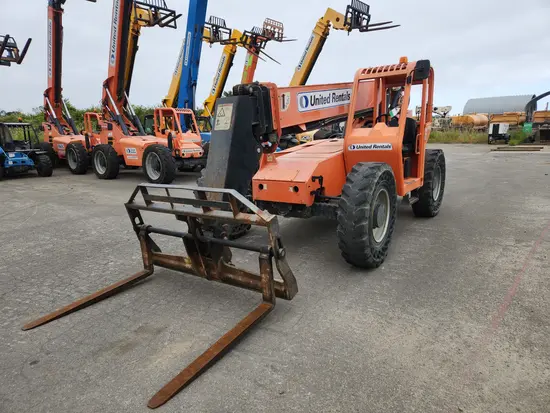 2015 SKYTRAK 6042 Forklift