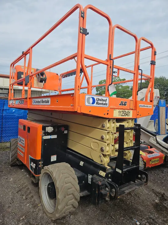 2021 JLG ERT4069 Scissor Lift