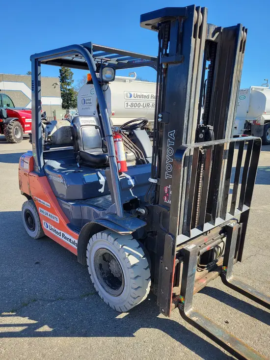 2019 Toyota 8FGU25 Warehouse Forklift