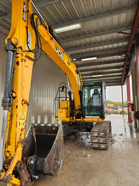 2019 JCB JS145 LC Excavator