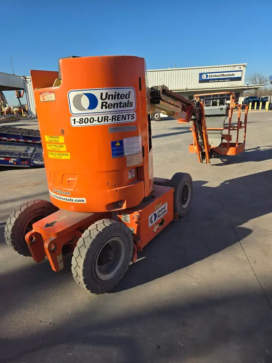 2017 JLG E300AJP Articulating Boom Lift
