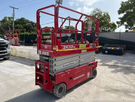 2017 MEC 2632SE Scissor Lift