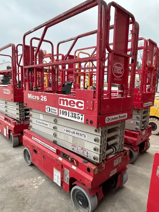 2019 MEC MICRO 26 Scissor Lift