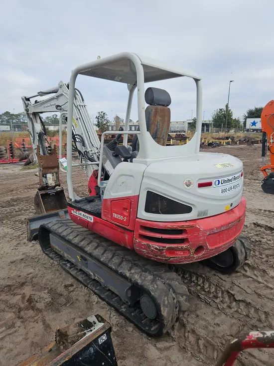 2019 Takeuchi TB250-2 Mini Excavator