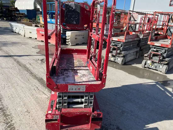 2017 MEC 1330SE Scissor Lift