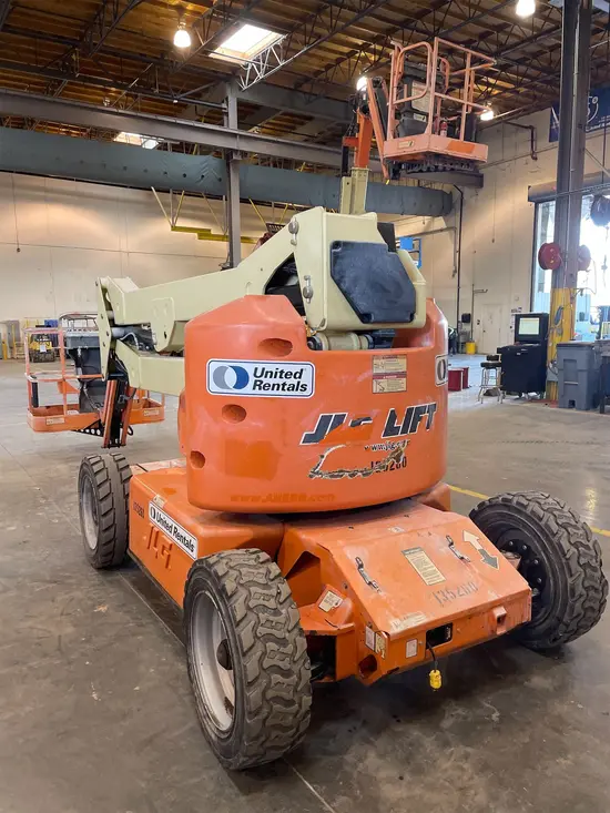 2014 JLG E450AJ Articulating Boom Lift