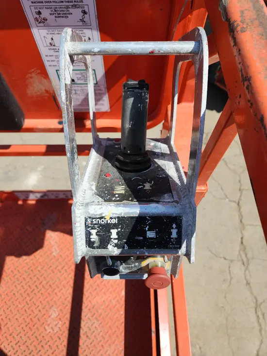 2016 Snorkel S4732E Scissor Lift