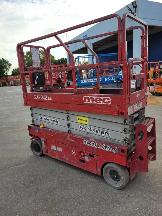 2017 MEC 2632SE Scissor Lift