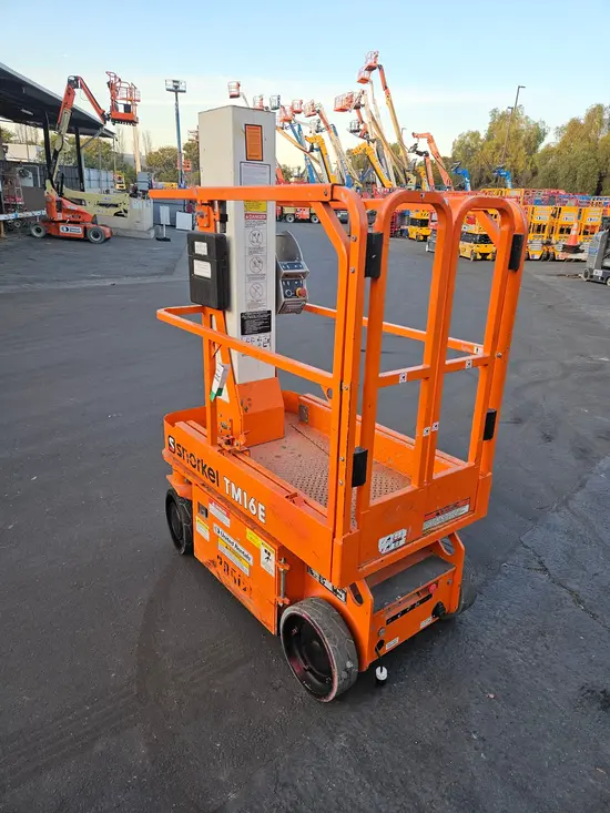 2021 Snorkel TM16E Self-Propelled One-Person Lift