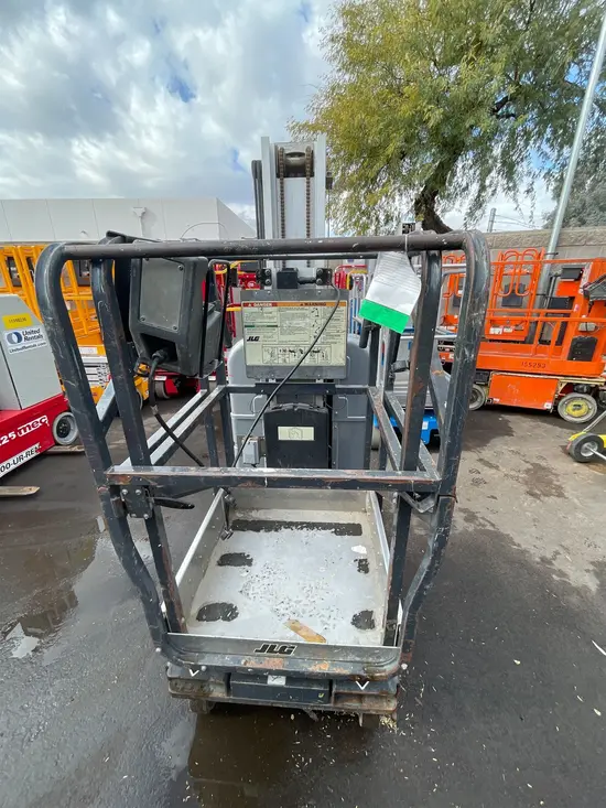 2018 JLG 20MVL Self-Propelled One-Person Lift
