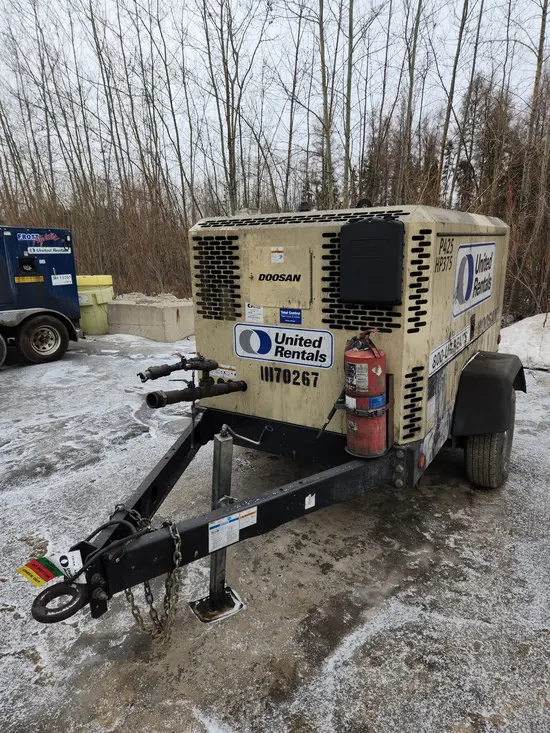 2021 Doosan P425/HP375WCUT4 Air Compressor