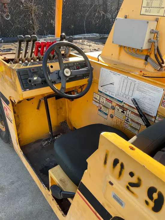 2014 Broderson IC-80-3J