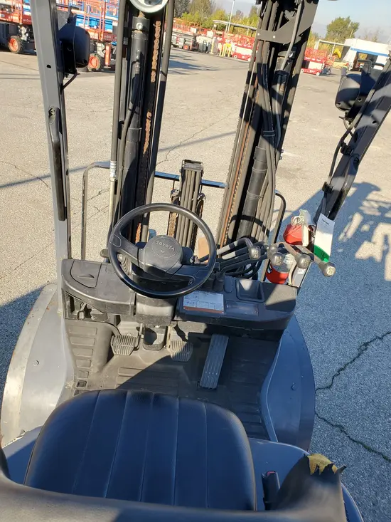 2017 Toyota 8FGU25 Warehouse Forklift