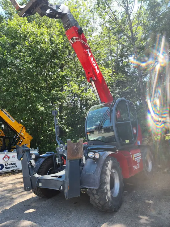 2017 MAGNI TH6.20 Forklift