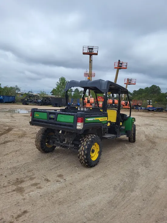 2022 John Deere XUV855M S4 Utility Vehicle