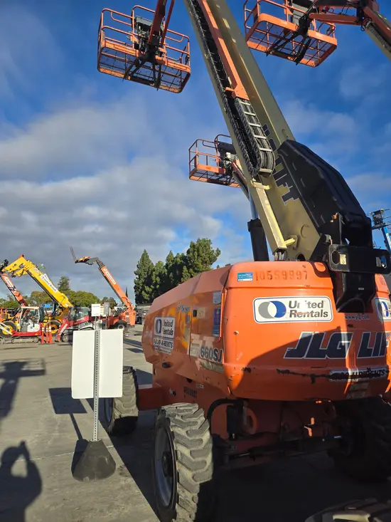 2017 JLG 660SJ Boom Lift