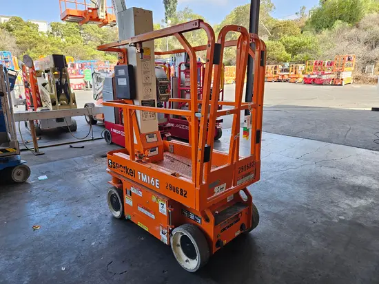 2022 Snorkel TM16E Self-Propelled One-Person Lift