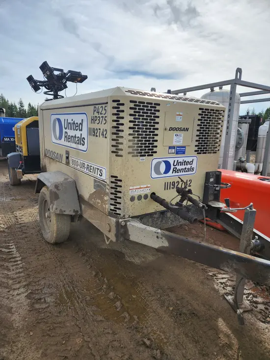 2021 Doosan P425/HP375WCU Air Compressor