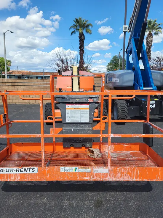 2016 JLG 400S Boom Lift