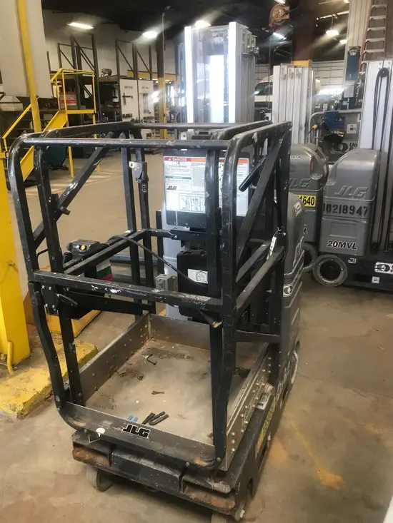2015 JLG 20MVL Self-Propelled One-Person Lift