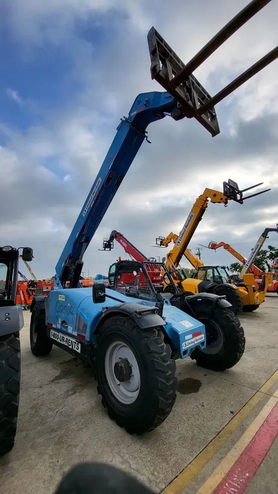 2016 Genie GTH-844 Forklift