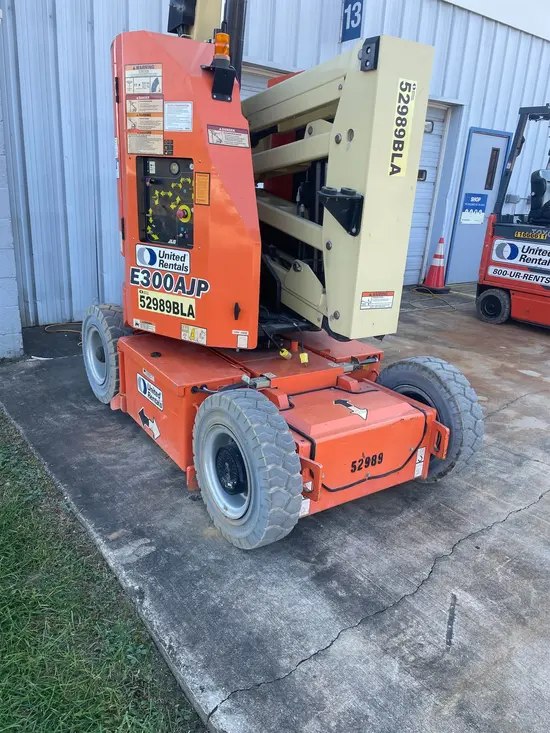 2017 JLG E300AJP Articulating Boom Lift