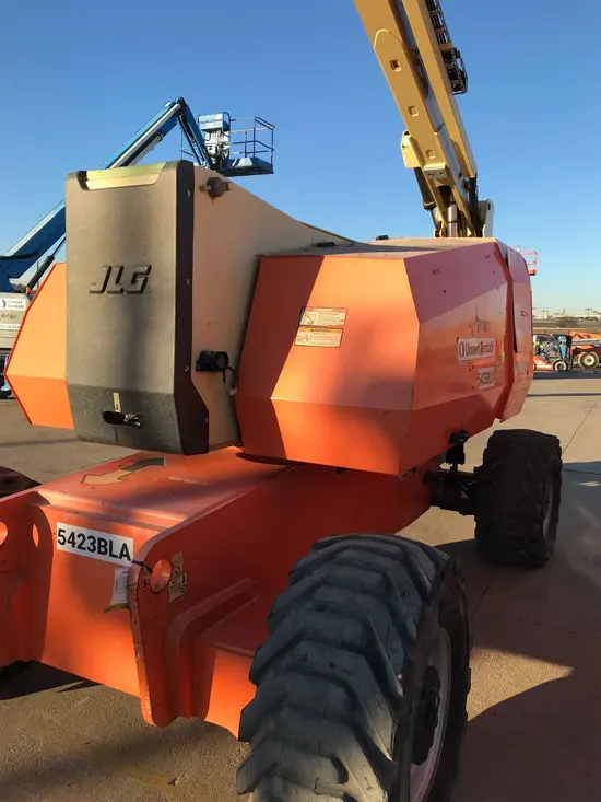 2013 JLG 800AJ Articulating Boom Lift