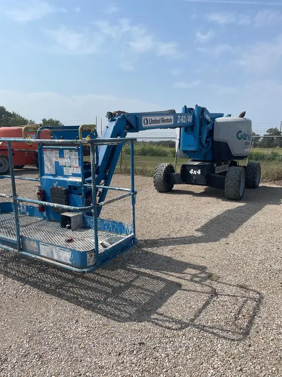 2016 Genie Z-62/40J Articulating Boom Lift
