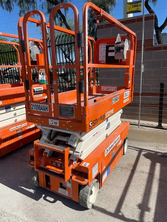 2018 Snorkel S3219E Scissor Lift