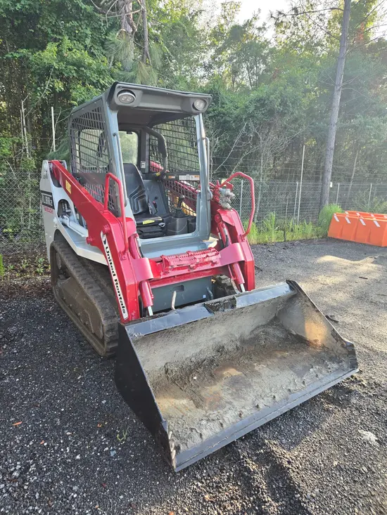 2021 Takeuchi TL8R2R Track Loader
