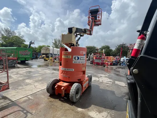 2015 JLG E300AJP Articulating Boom Lift