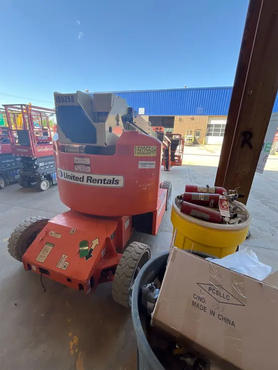 2015 JLG E400AJPN Articulating Boom Lift