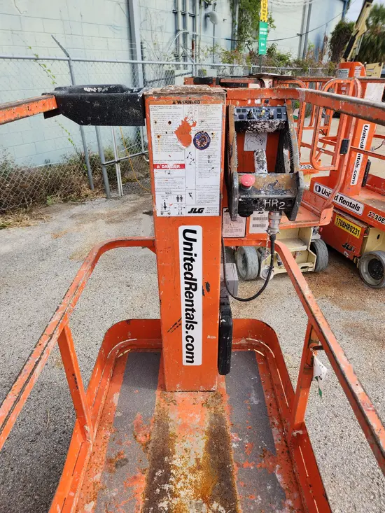 2019 JLG 1230ES Self-Propelled One-Person Lift