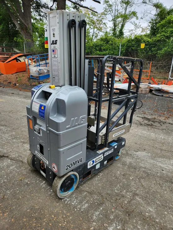 2018 JLG 20MVL Self-Propelled One-Person Lift