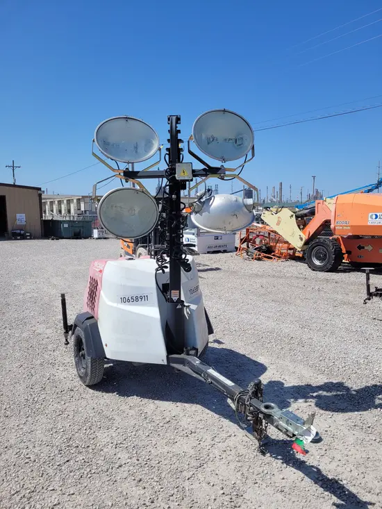 2017 Magnum Pro MLT6SM Portable Light Tower