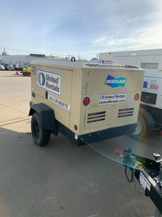2018 Doosan P425/HP375WCUT4 Air Compressor