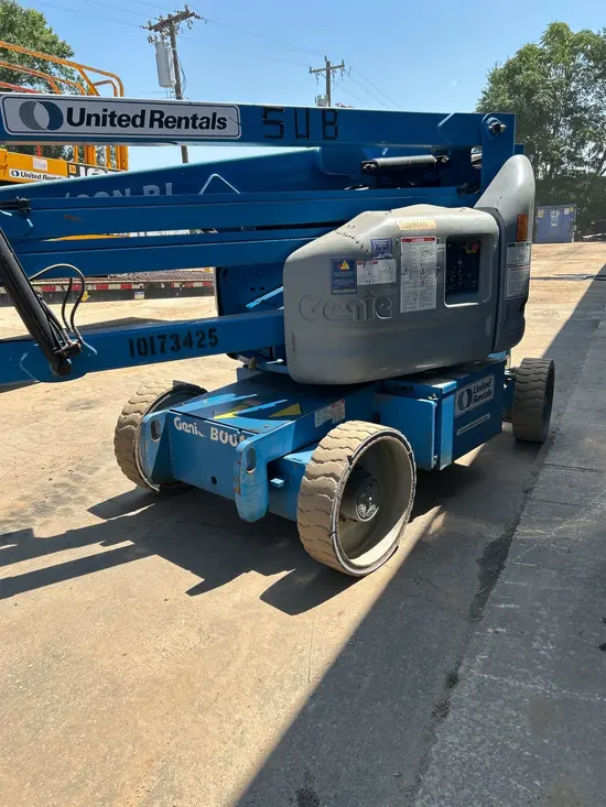 2013 Genie Z-40/23N RJ Articulating Boom Lift