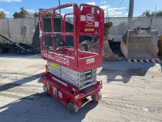 2017 MEC 1330SE Scissor Lift