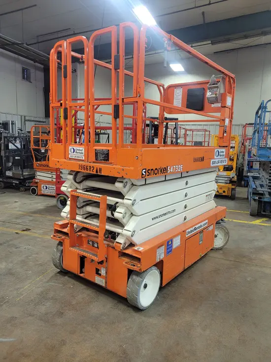 2017 Snorkel S4732E Scissor Lift