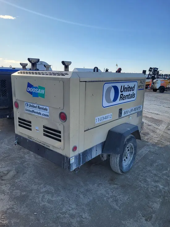 2019 Doosan P425/HP375EXT4I Air Compressor